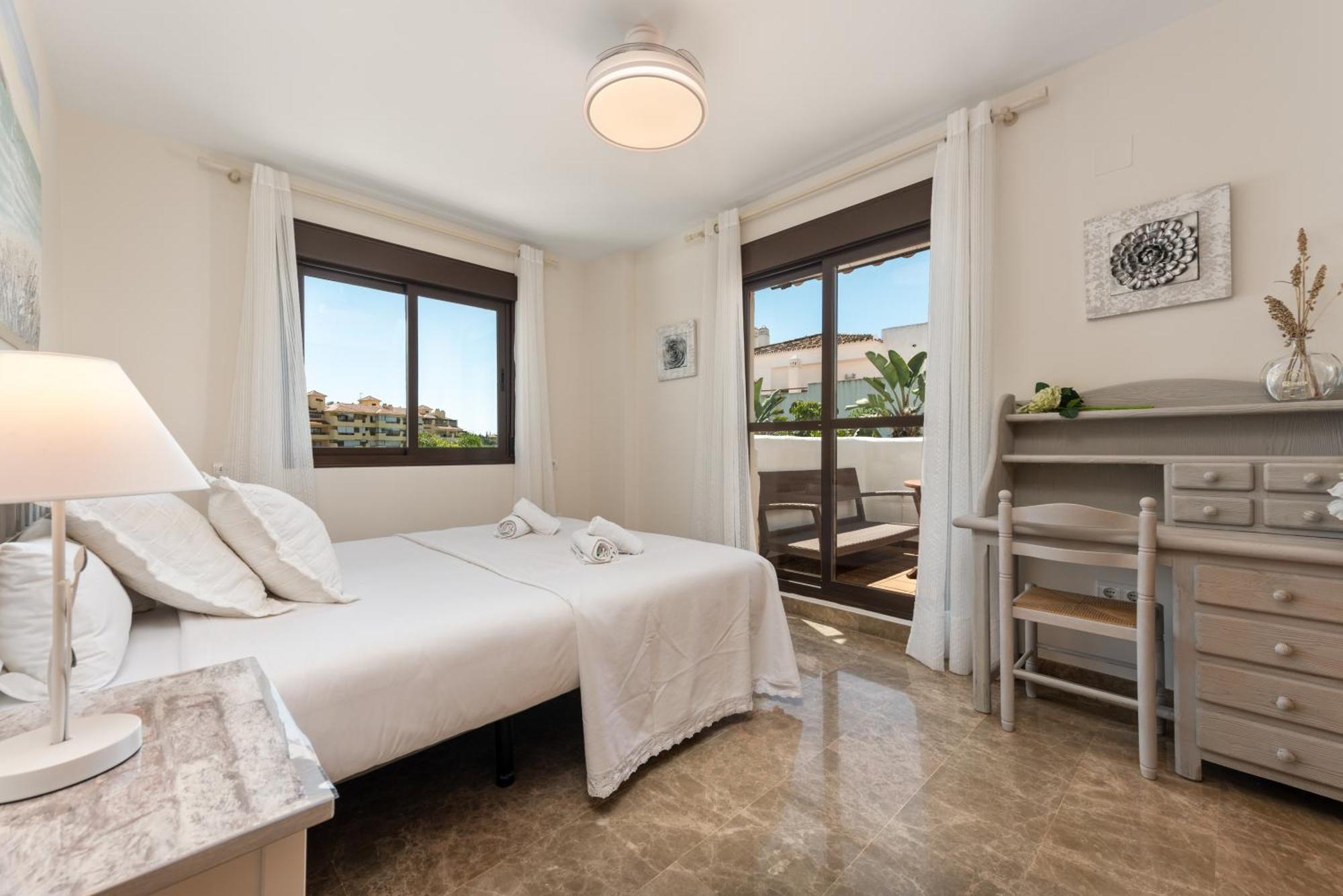 Bed and Breakfast Golf Hills Estepona Zewnętrze zdjęcie